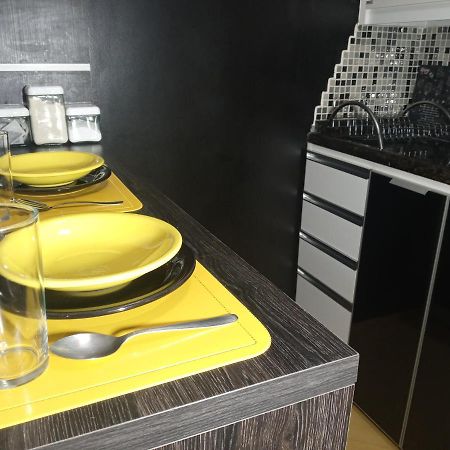 Apartamento Encantador Em Curitiba Bagian luar foto